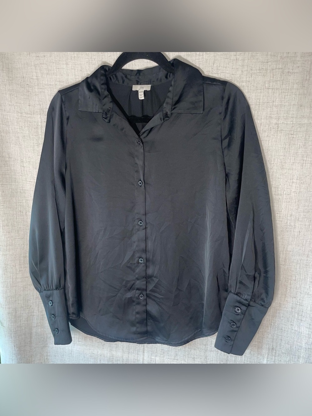 Joie Size XS Classic Black Satin Button up Long Sleeve Blouse